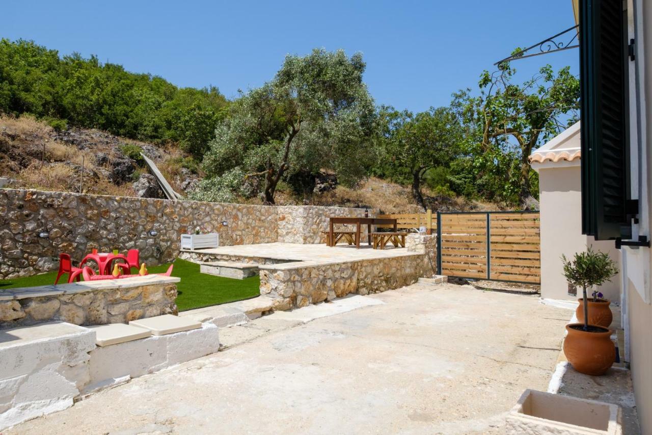Koukoutsa House With Swimming Pool Corfu Sokraki Villa Sokrákion Dış mekan fotoğraf